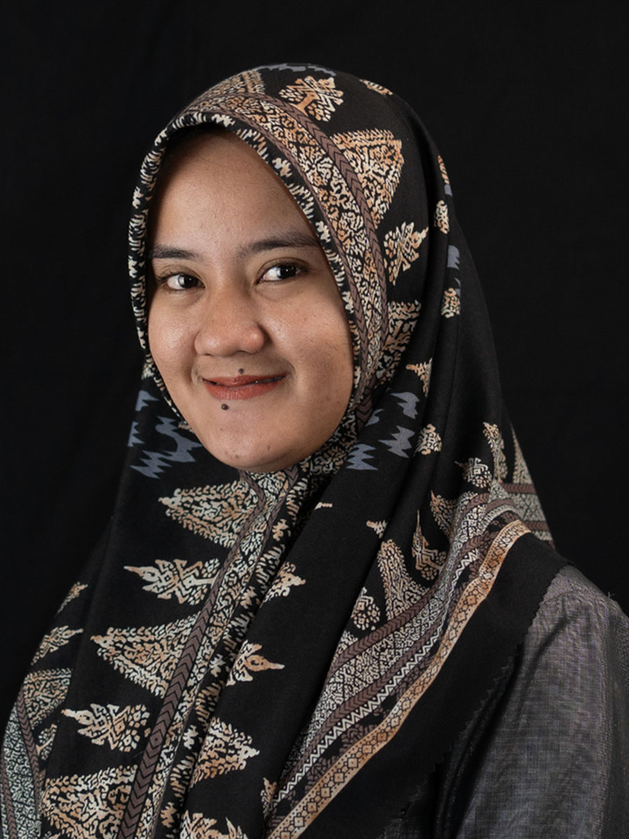 Feni Fitriyani ,S.Pd.jpg